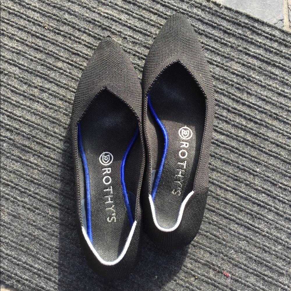 Rothy’s pointy shoes